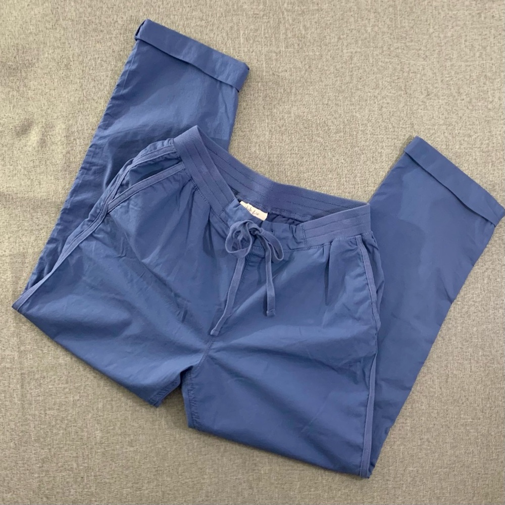 STYLE & CO. | Navy Drawstring Cargo Capris; Women’s Size 6